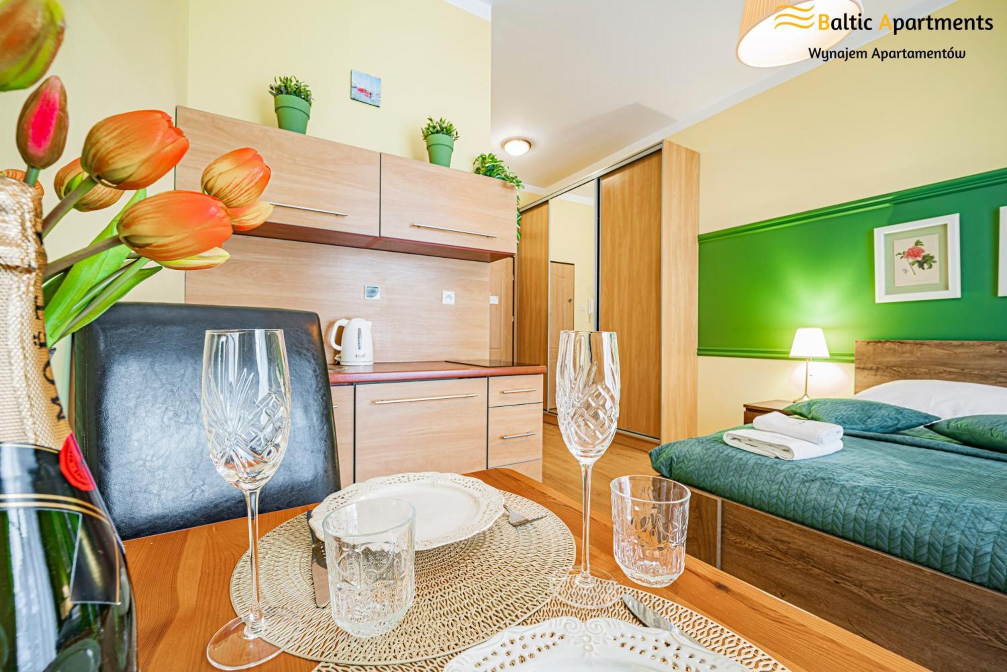 Baltic Apartments - Apartamenty Korony Piastow Свиноуйсьце Экстерьер фото